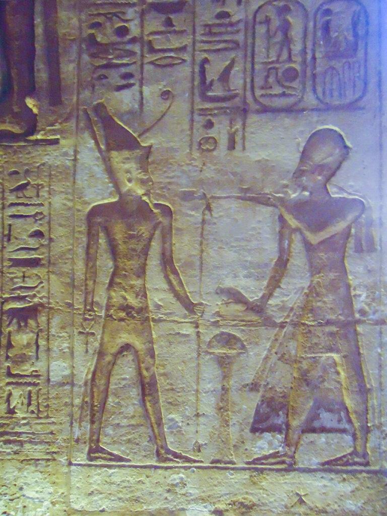 Rameses purifying with incense at abu simbel